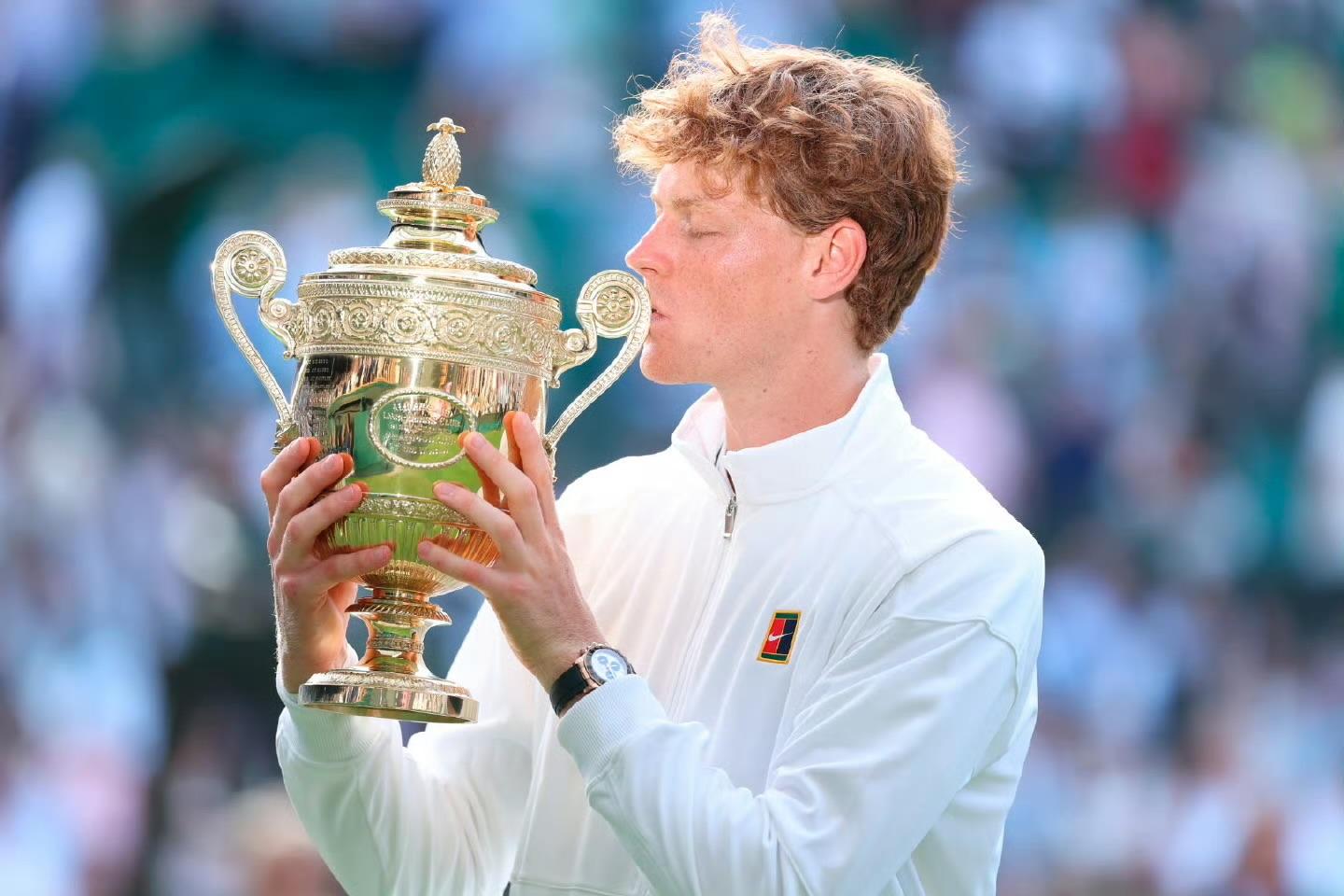 爱游戏APP-温网鏖战法网，辛纳带队取胜