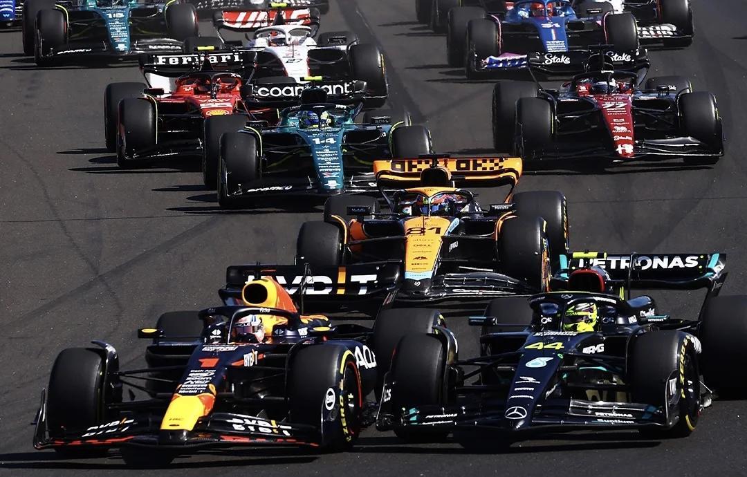 爱游戏官网-威廉姆斯碾压索伯车队，佩雷兹刷新纪录