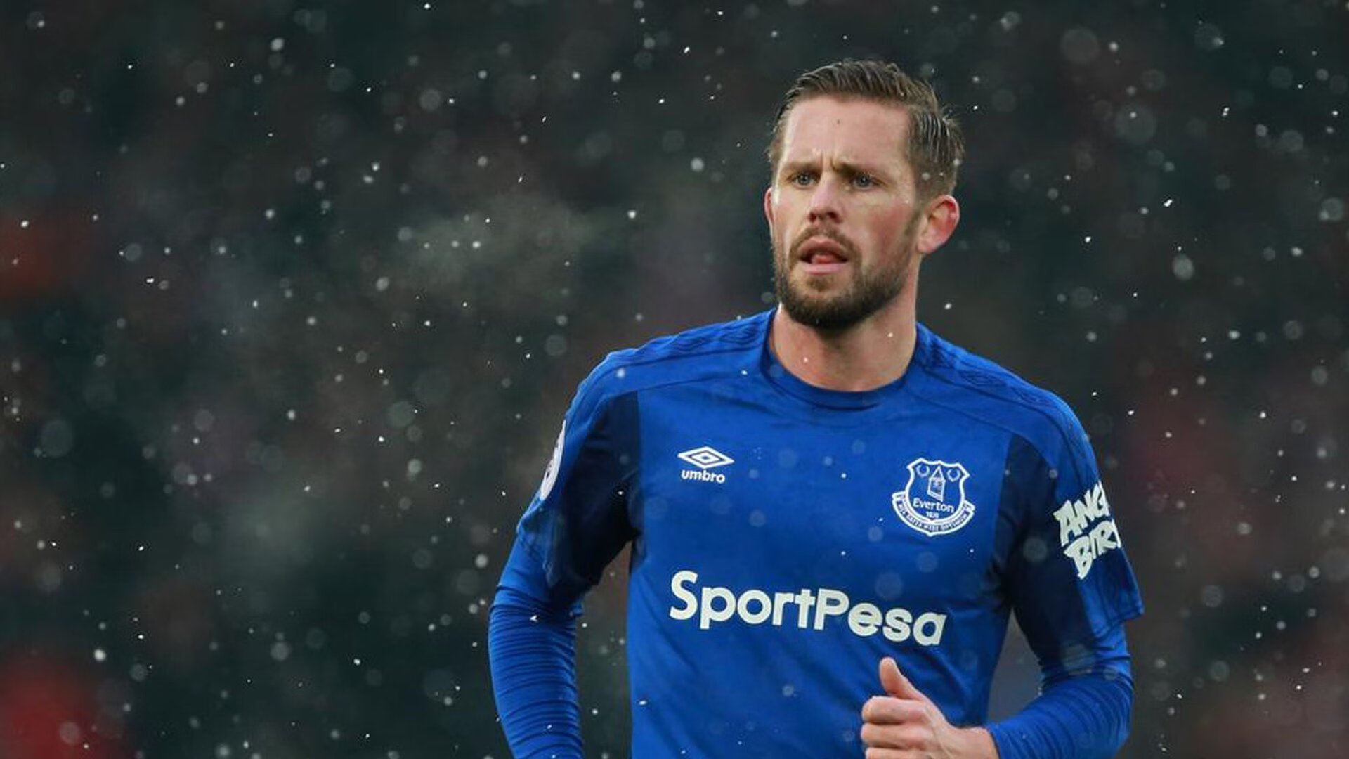 阿圭罗，一记绝杀，两种足球文明的无声对话