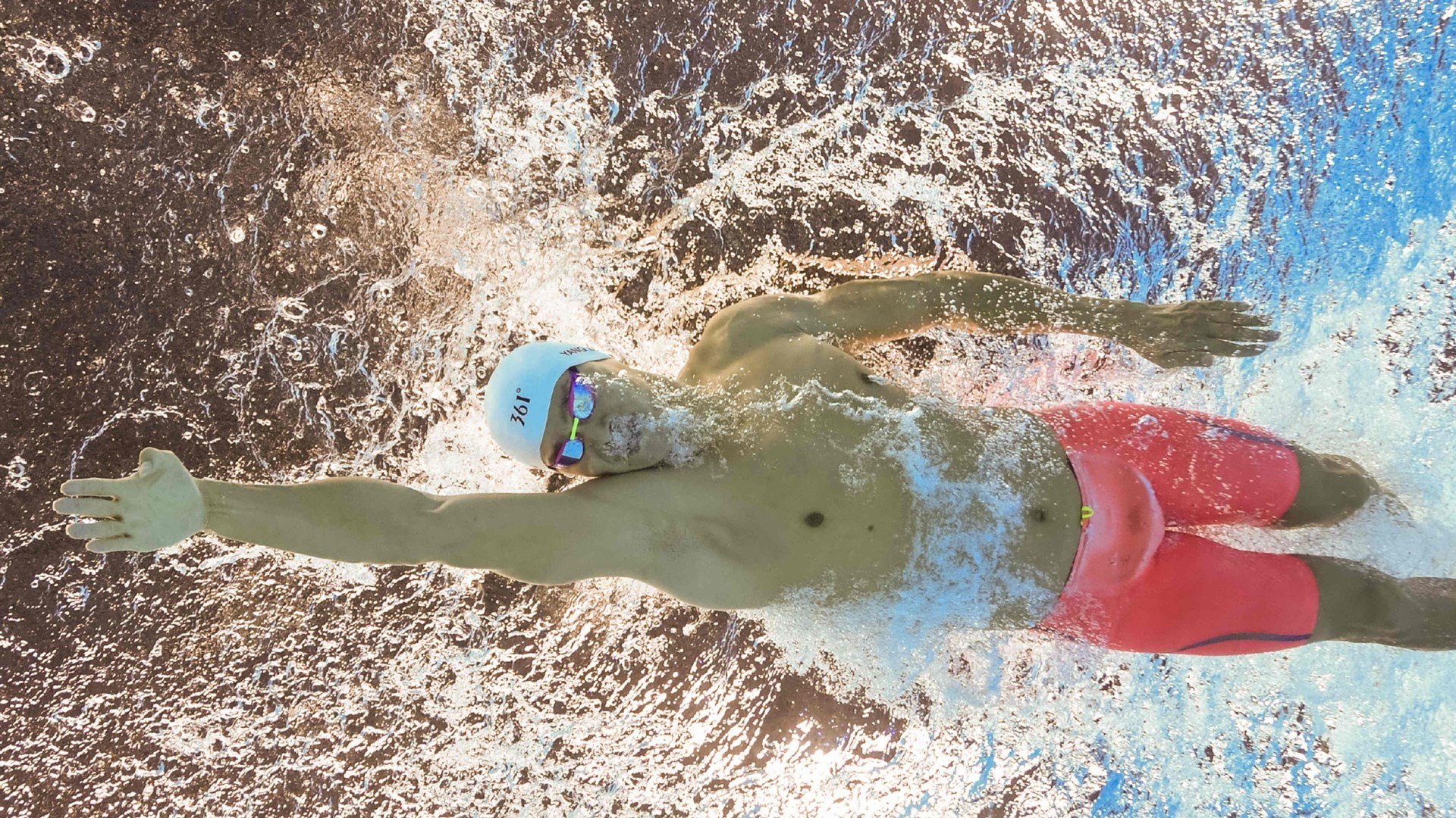 爱游戏官方-当塞内加尔铁蹄踏过瑞士军刀，楚阿梅尼已在伯纳乌奏响战歌