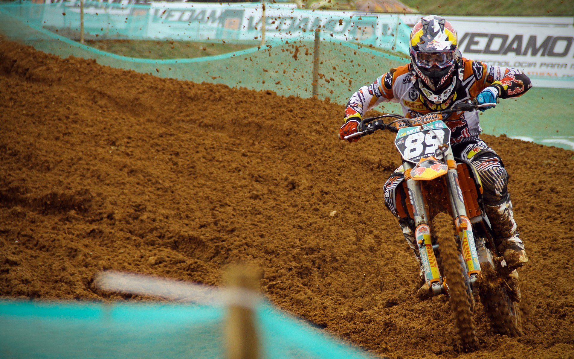 德甲争冠战焦点战，佛罗伦萨的防守铁链，如何锁死新维埃里马里？